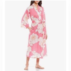 N Natori Peony Sunset Floral Print Satin robe